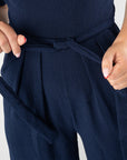 Wrenna effen marineblauwe jumpsuit met lange pijpen